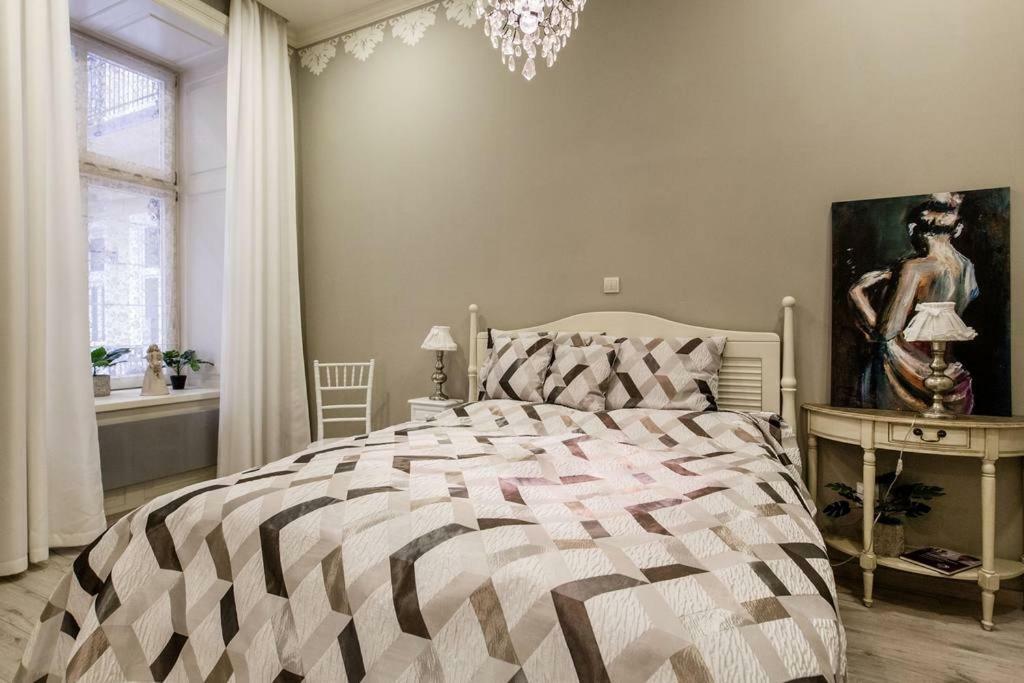 Main Street Apartment Budapest Bagian luar foto